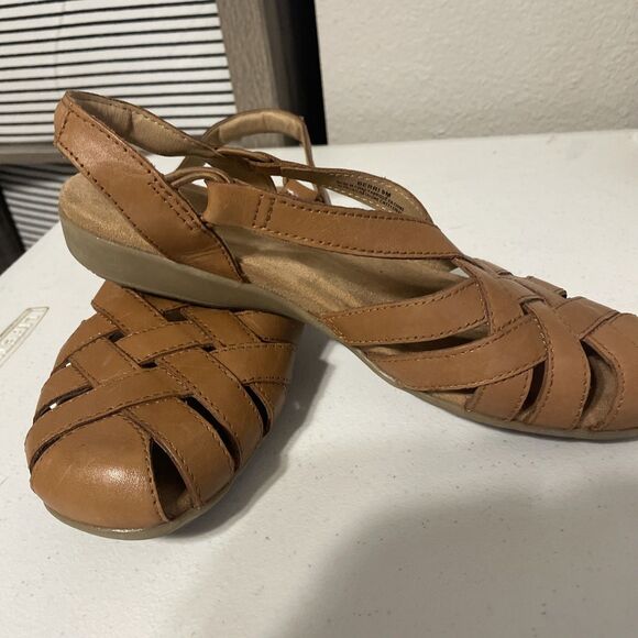 Earth Origins Strappy Sandals Women's Size 9M Berri Taupe Leather - Picture 1 of 10